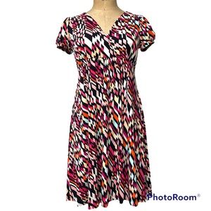 Red/black Geometric Short-Sleeve Front Wrap A-Line Dress size S